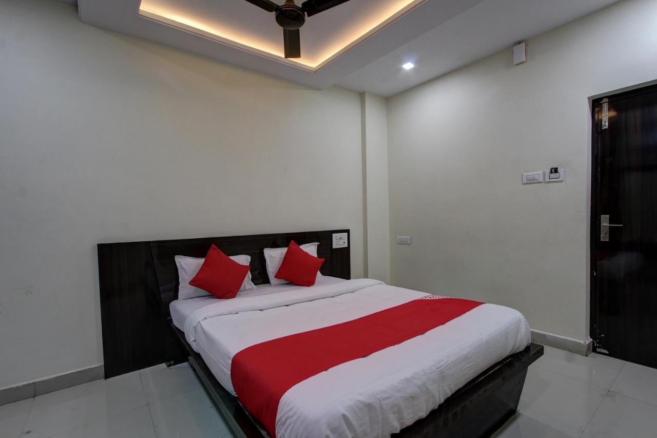 Collection O 38566 Mk Hotel And Lodge Gulbarga Eksteriør billede