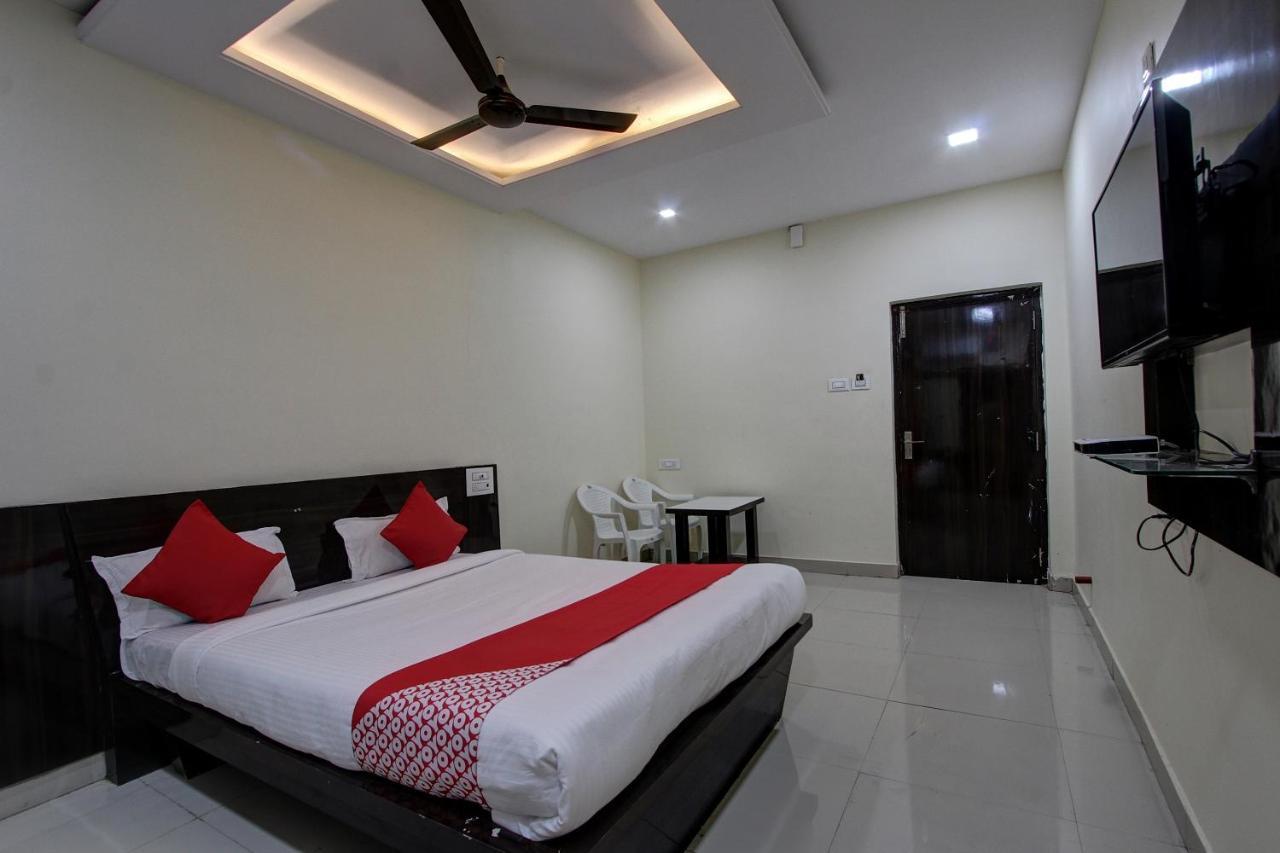 Collection O 38566 Mk Hotel And Lodge Gulbarga Eksteriør billede