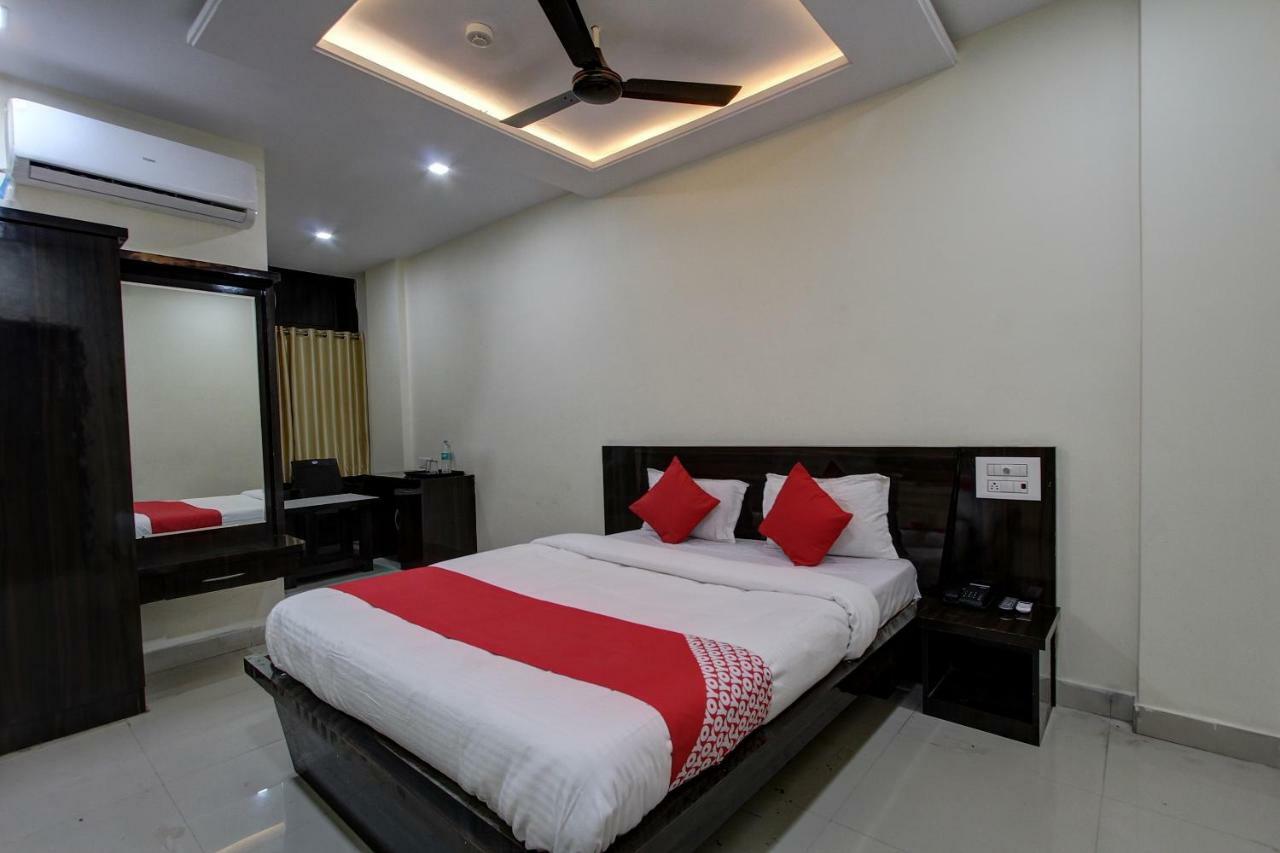 Collection O 38566 Mk Hotel And Lodge Gulbarga Eksteriør billede