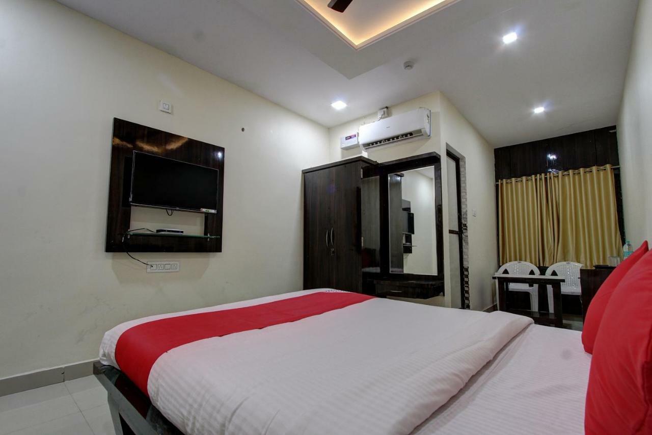 Collection O 38566 Mk Hotel And Lodge Gulbarga Eksteriør billede
