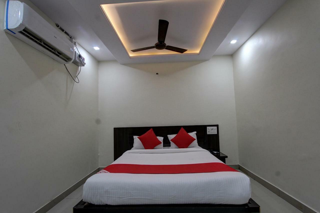Collection O 38566 Mk Hotel And Lodge Gulbarga Eksteriør billede